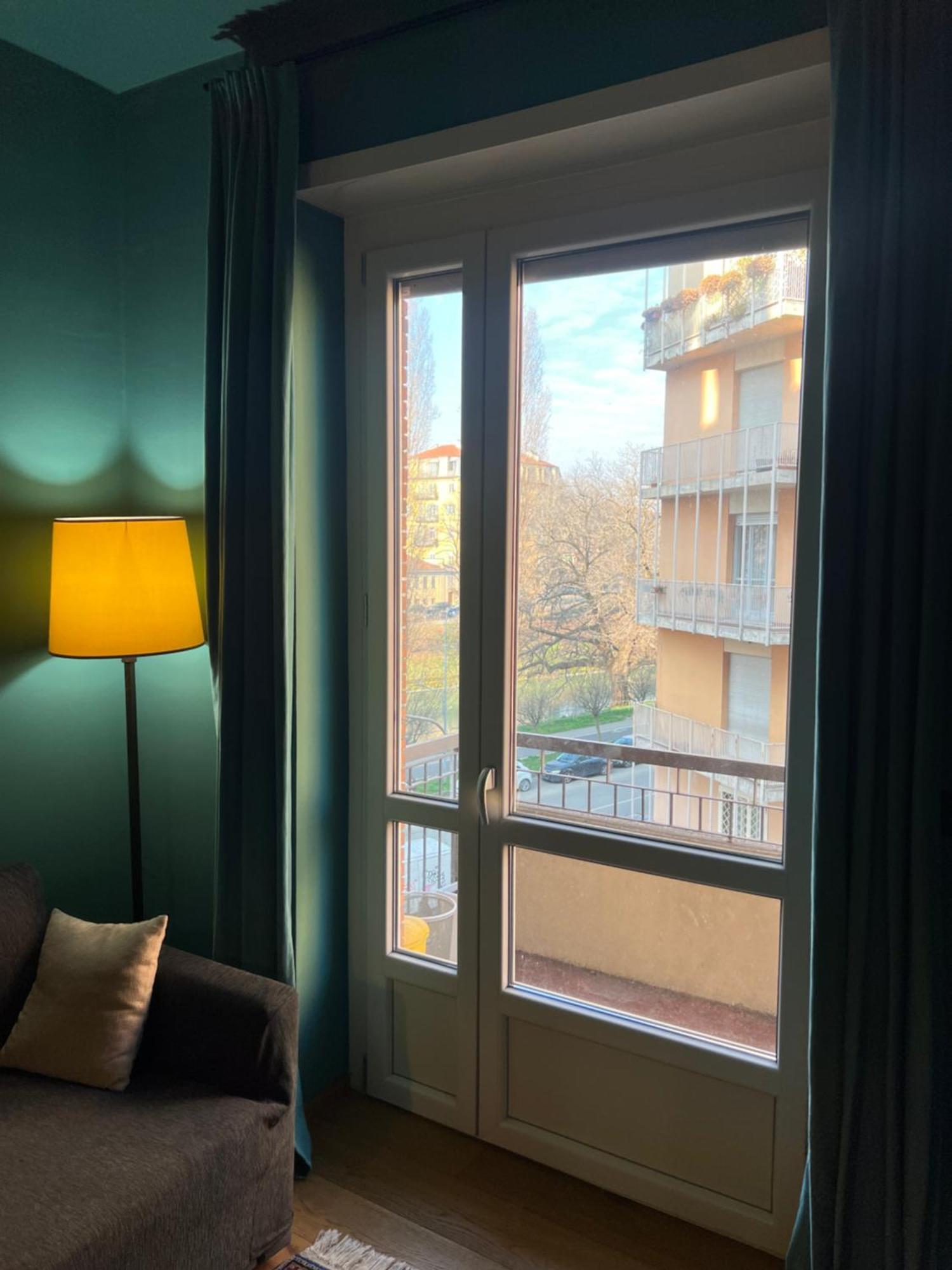 Room With Private Balcony On The Dora River Turim Exterior foto